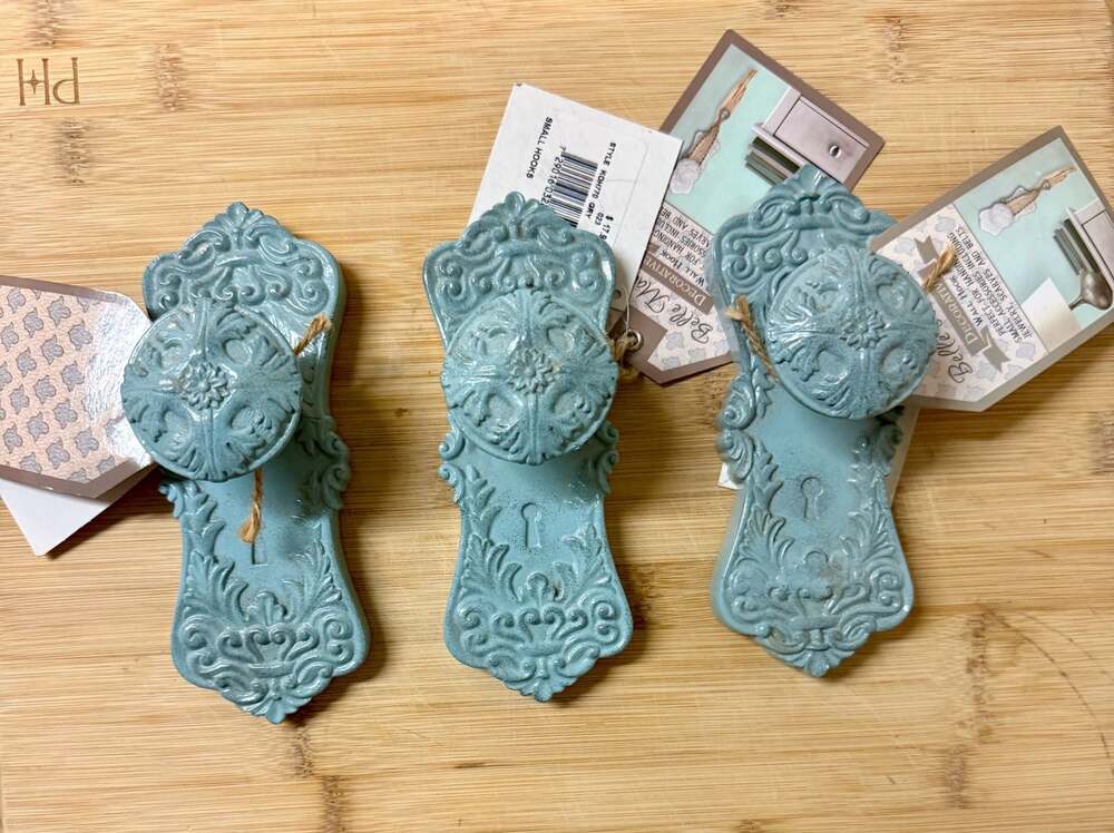 Belle Maison Decorative Wall Hook with Ornate Doorknob Style